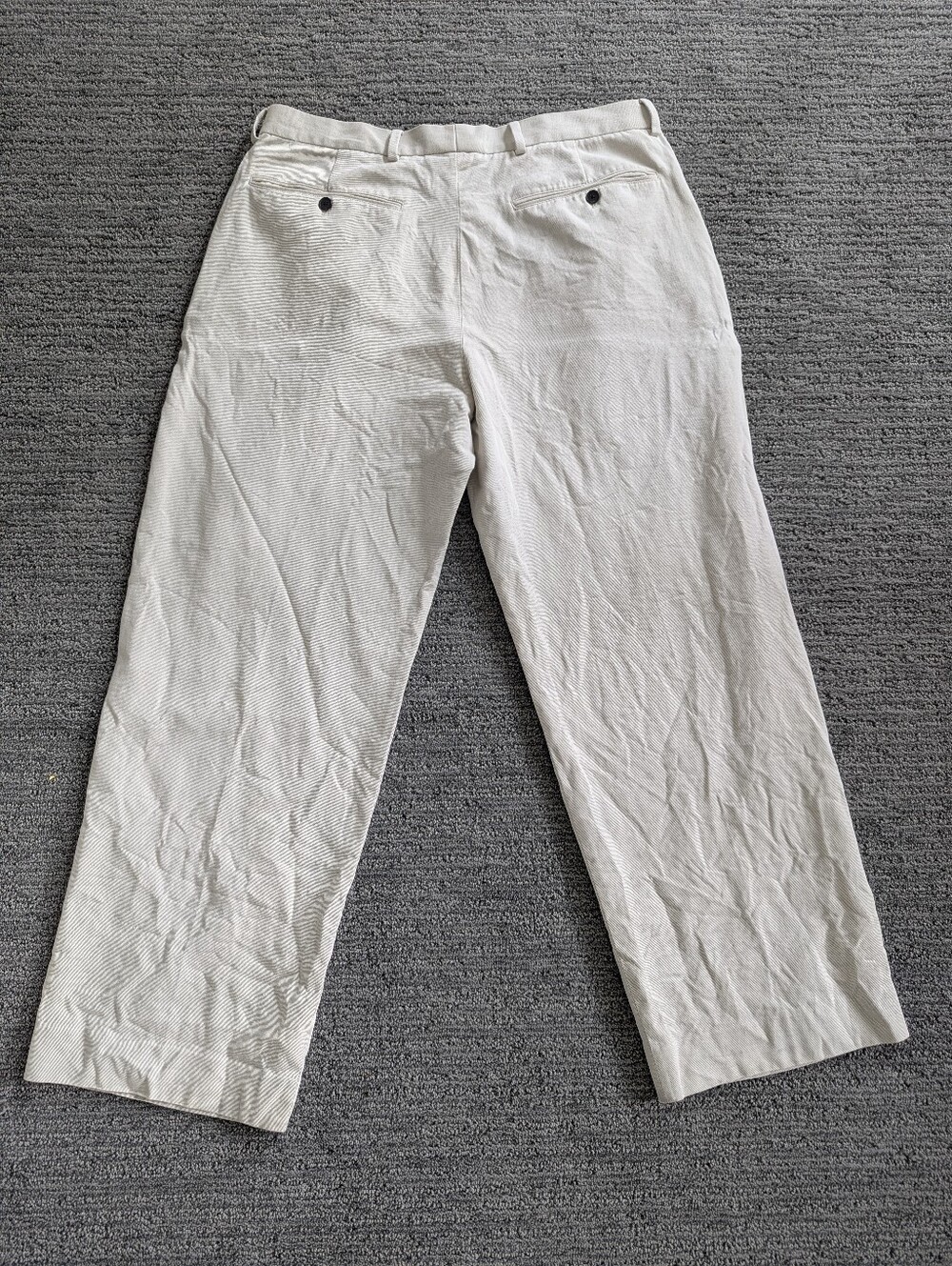 Madewell Double-Pleated Trouser in Cotton-Linen Blend in Bone Cream - Picture 9 of 16